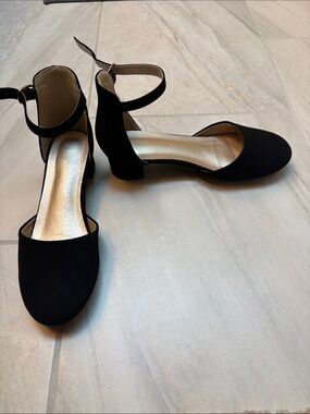 Panda Ninja Girls (Size 4) Classic Black Ankle-Strap Flats